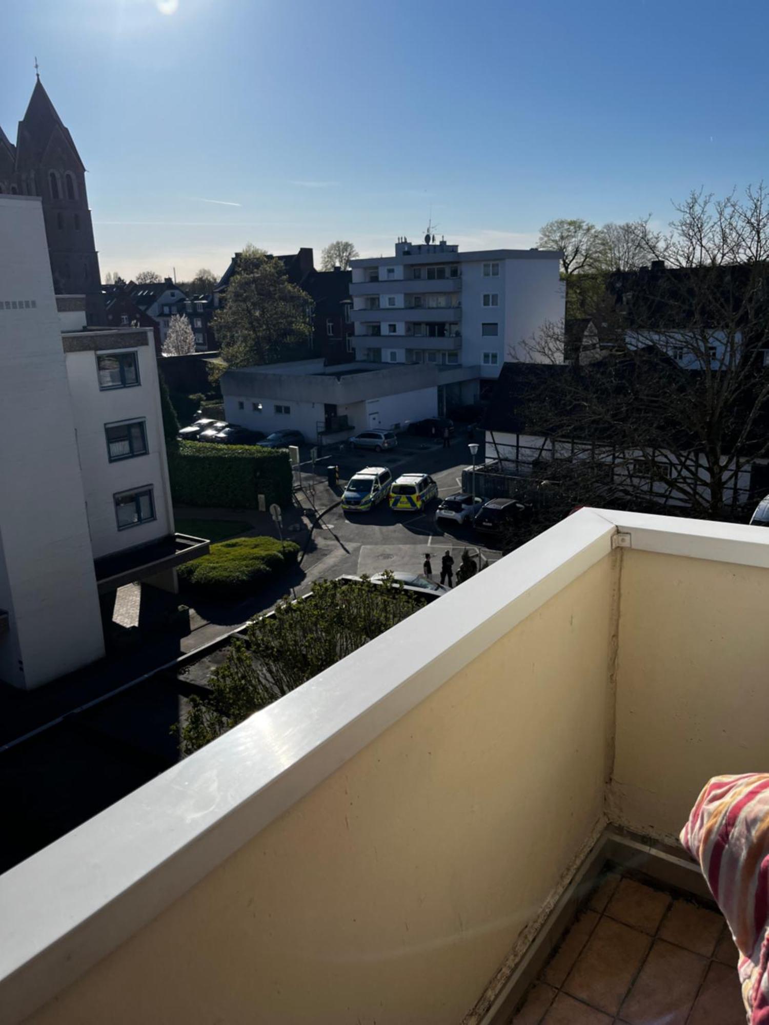 Gemuetliche, Ganze Wohnung In Ruhiger, Zentraler Lage 勒沃库森 外观 照片